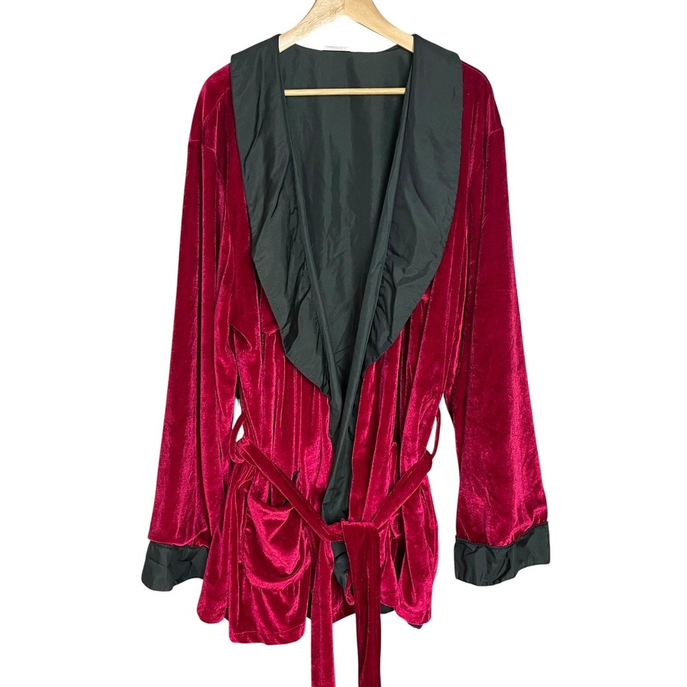 Playboy Red Velvet Smoking Jacket Hugh Hefner Rubie's Costume Halloween Robe Red